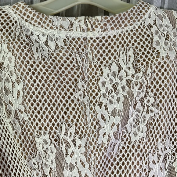 NWT Gorgeous Alice & You through Boston Proper lace dress with lace up front! - Picture 8 of 11